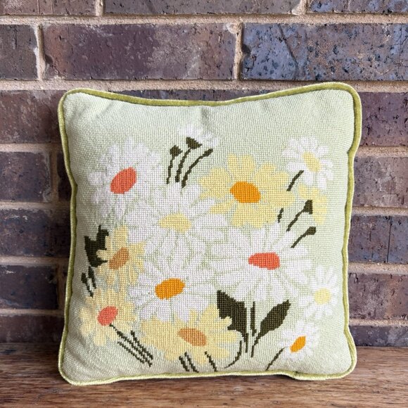 Wool Needlepoint Throw Accent Pillow Zipper Velvet Back Daisies Orange Green 13” - Picture 1 of 6